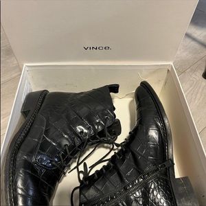 Vince Crocodile Boot, Wmns 9 *Final Markdown Price*